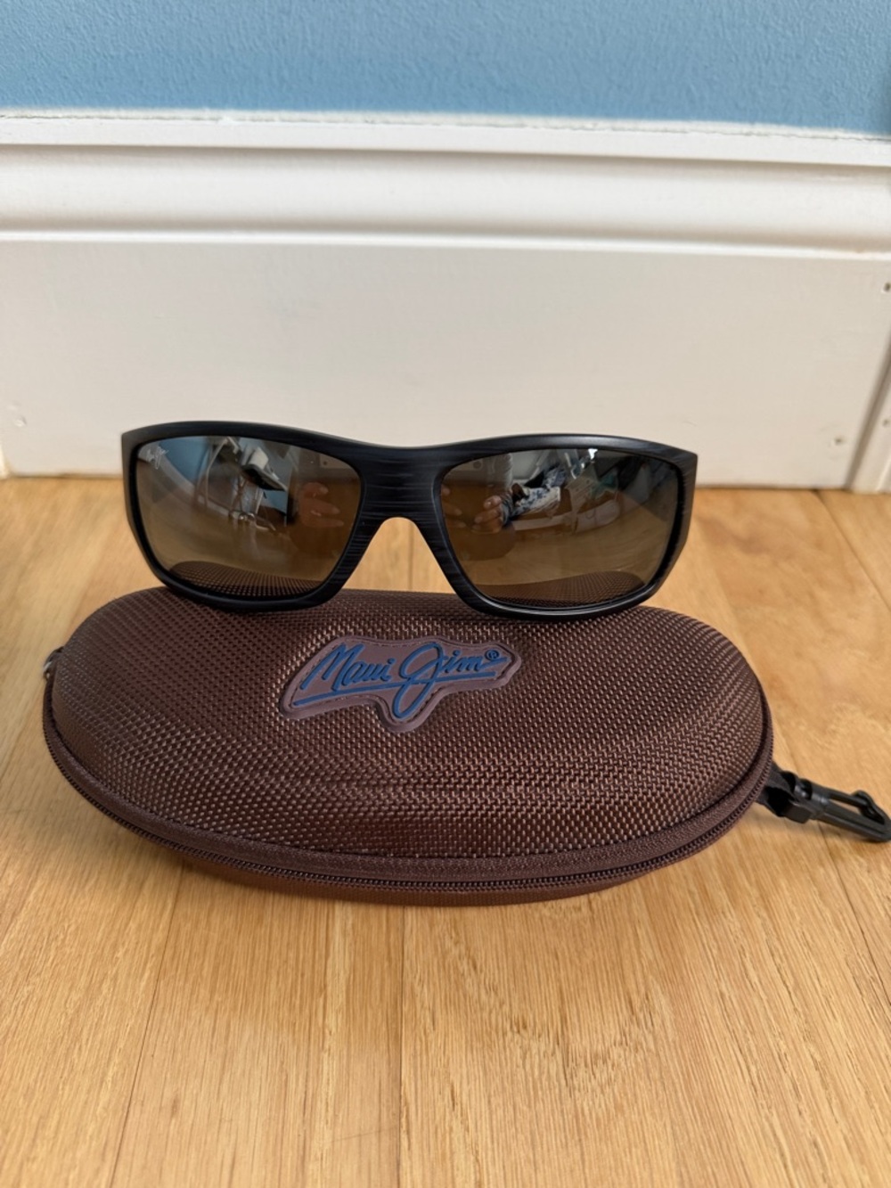 Maui Jim Wassup Polarized Sunglasses with Brown Case